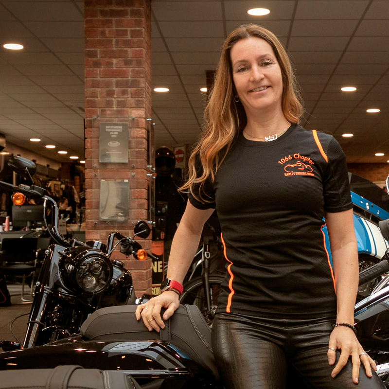 1066 Harley black & orange tee