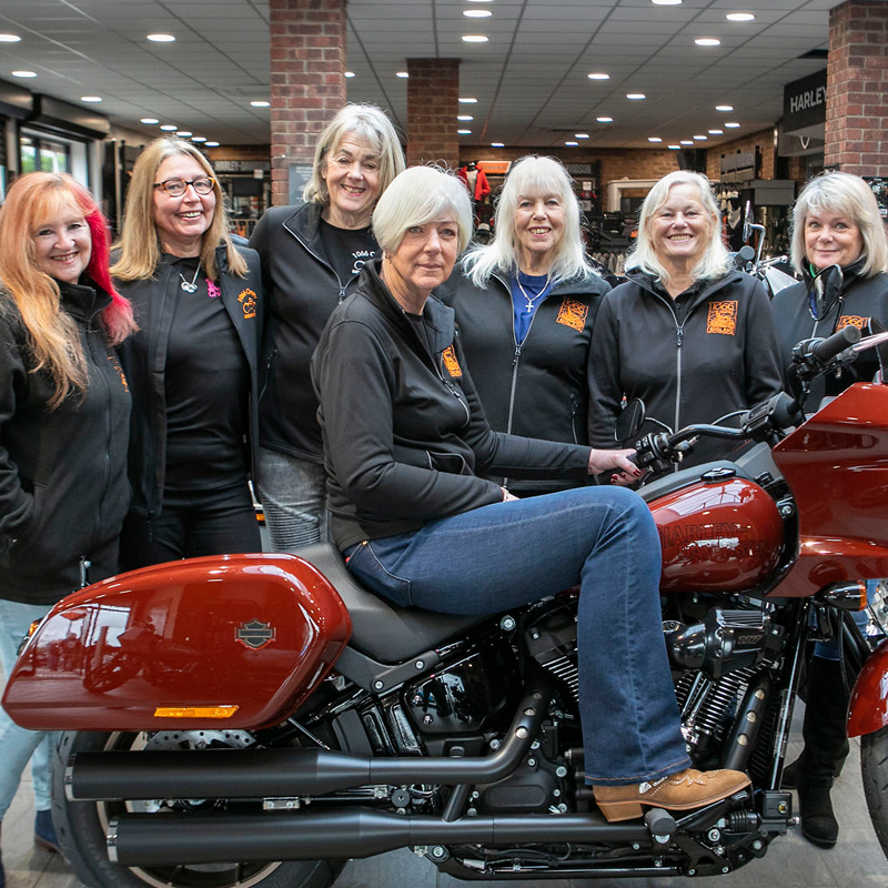 1066 Harley full zipped tops