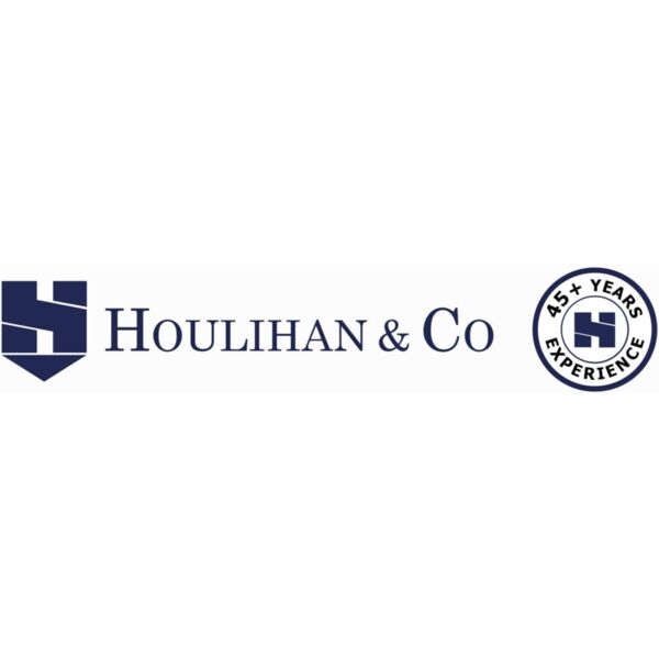 Houlihan & Co with background  Thumbnail